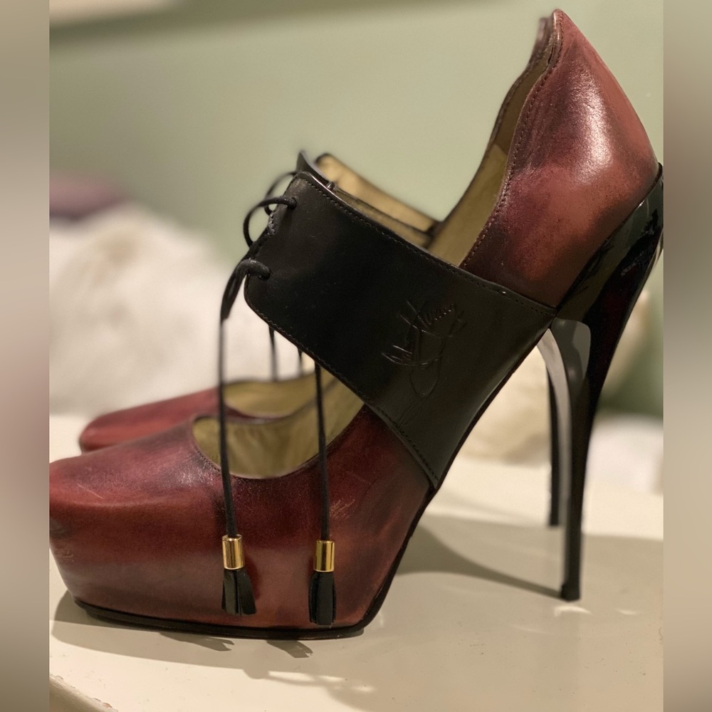 Fluevog Berlin Mitte, size 9, discontinued style, HOT